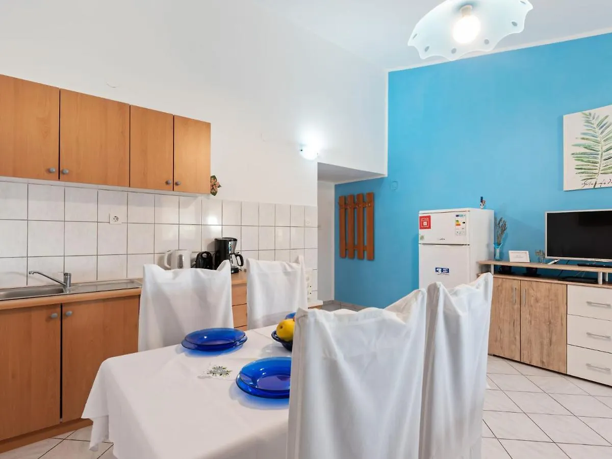 Modern Holiday Home In Jasenice With Veranda كرواتيا