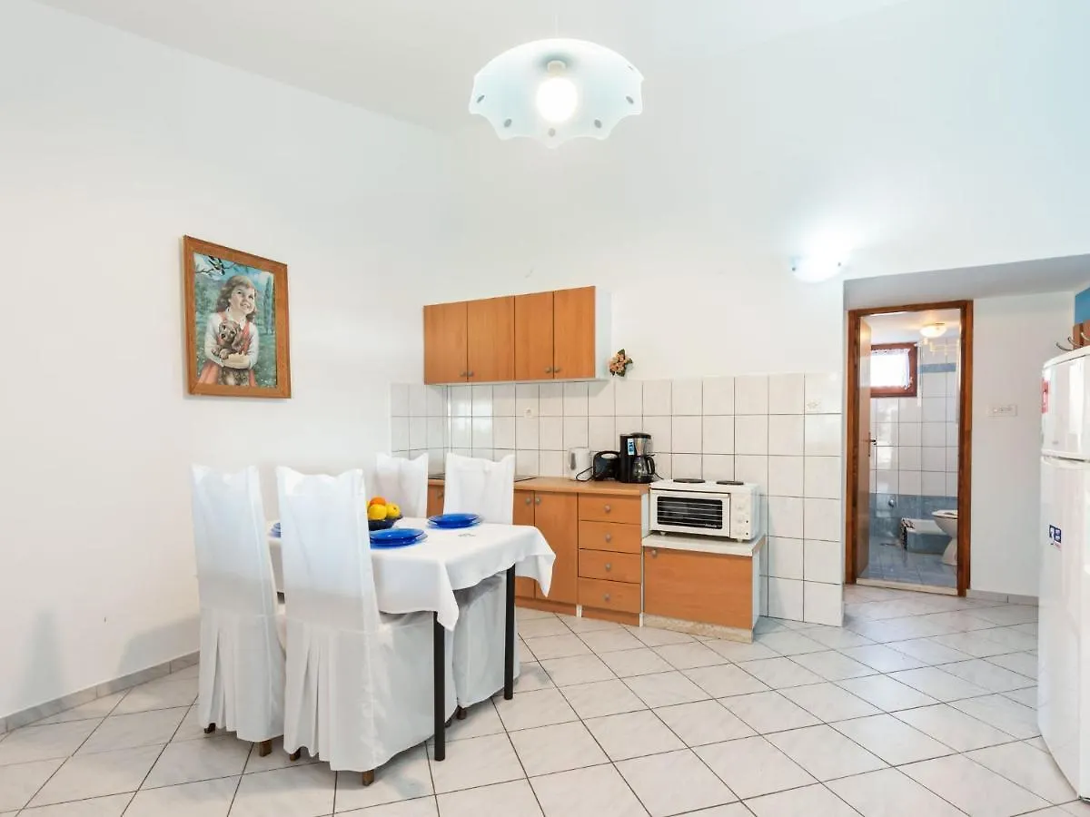 Modern Holiday Home In Jasenice With Veranda  Jasenice (Zadar)